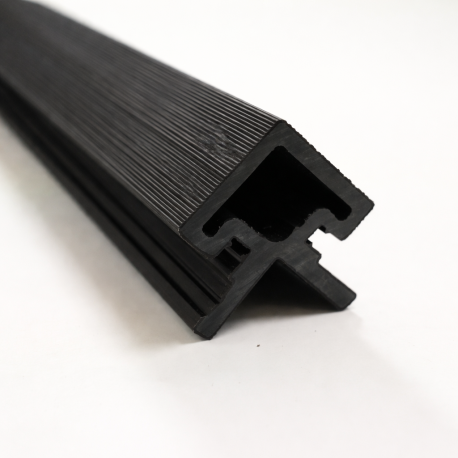 Profil | 4.95x290 cm | Panneau mural Outdoor Classic Black Profilé d'angle Droit