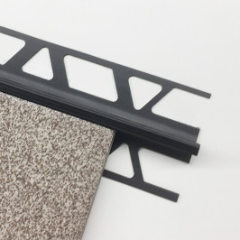 Profil | 0.5x270 cm | Joint de dilatation Noir